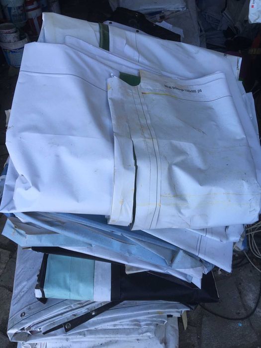 Билборди  от винил, 12 кв.м. и 32 кв.м от ламиниран и промазан винил