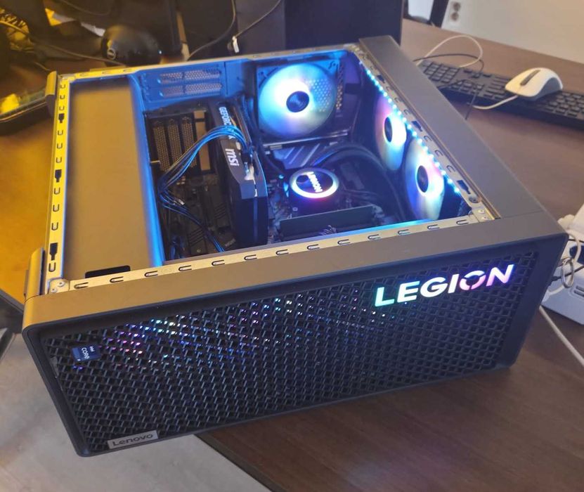 Sistem Gaming Lenovo Legion T7-34IRZ8  i9-14900KF
