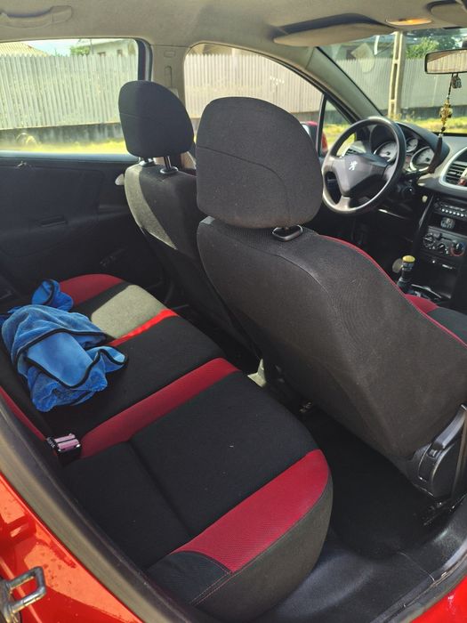 Peugeot 207 1.4 benzina