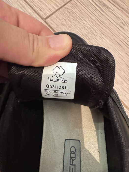 Продам туфли для мальчика, размер 34