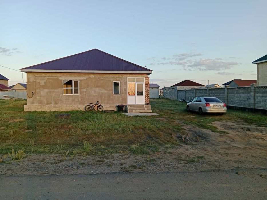 Продаётся дом в посёлке Кажымукан