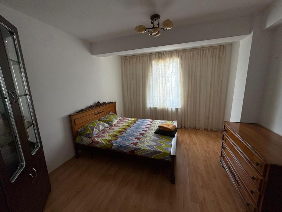 Apartament de închiriat