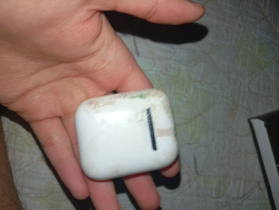 Наушники airpods