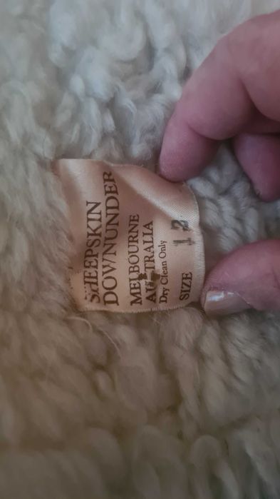 Vesta copii blana oaie, piele intoarsa, marime 12 pentru 5-6 ani noua