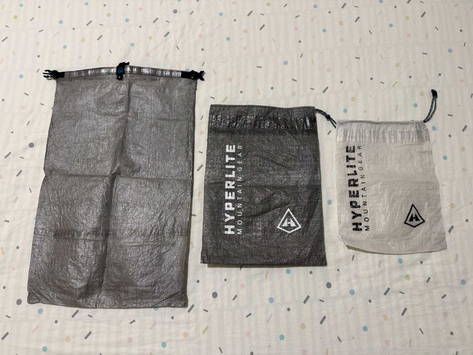 Продавам 7 ултралеки stuff sacks / калъфи - Zpacks, HMG, Rab, Montane - 55 EUR комплект