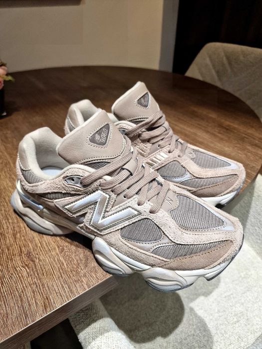 Adidasi new balance 9060 gri