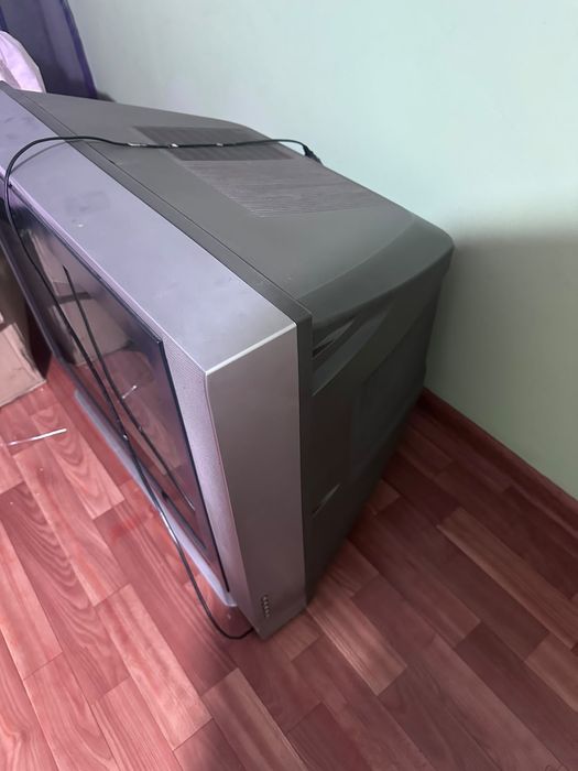 Продам старый телевизор