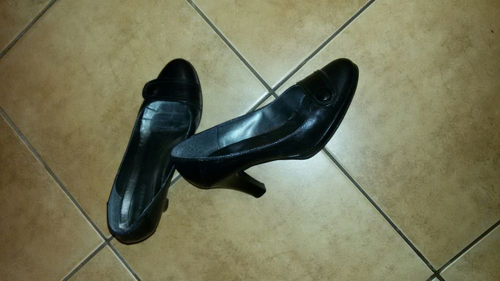 Дамски черни обувки