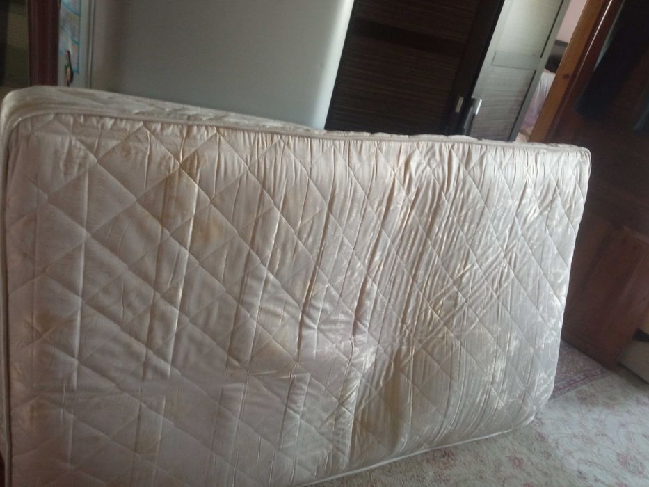 Отдам даром матрас на полуторку