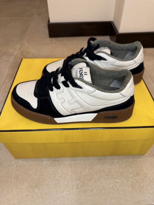 Fendi sneakers Оригинални
