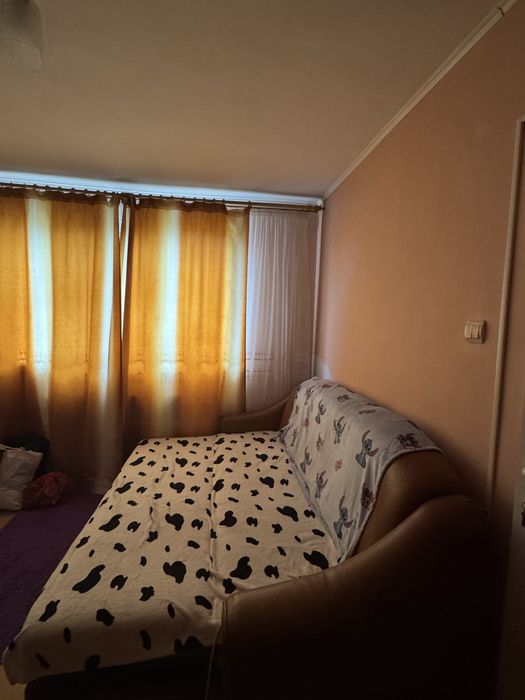 Inchiriez apartament