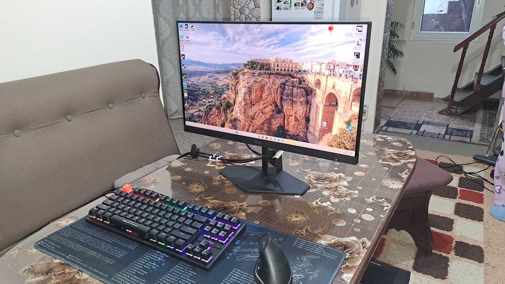 PC Gaming I7 gen 12700, RTX 3060 Ti NVMe 2TB ,Mon 23.8 cititi Anuntul