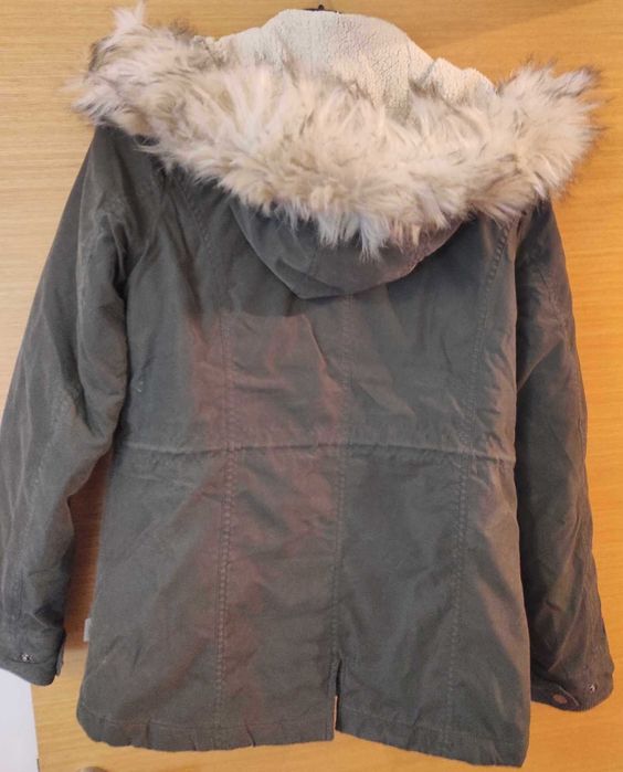 Дамско зимно тъмнозелено яке