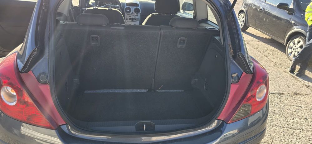 Opel corsa d 1.4 benzina fabricație luna 12 din 2007