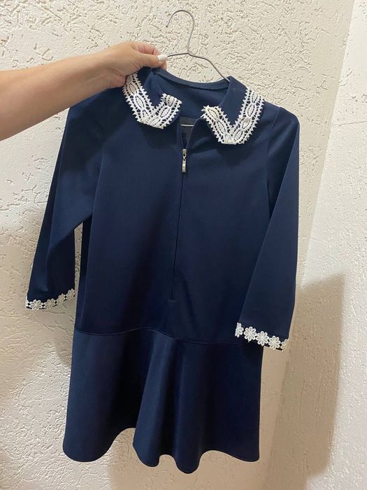 Платье школьное -2000 т