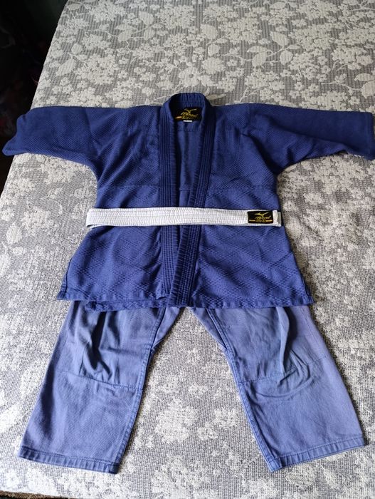 Продам кимоно для дзюдо