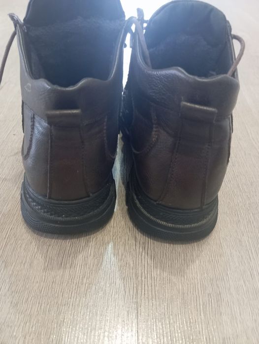 Продам ботинки для мальчика