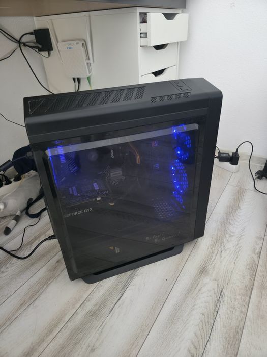 Vând calculator/PC de gaming