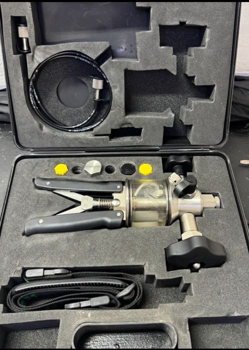 Гидравлический калибровочный насос Beamex PGHH 0 … 700 бар