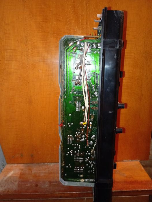 Vând de la magnetofon TESLA