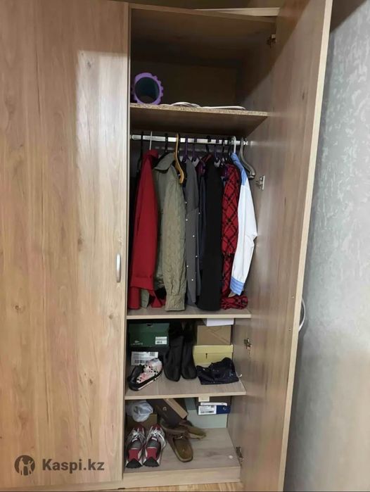 Продаю шкаф для одежды