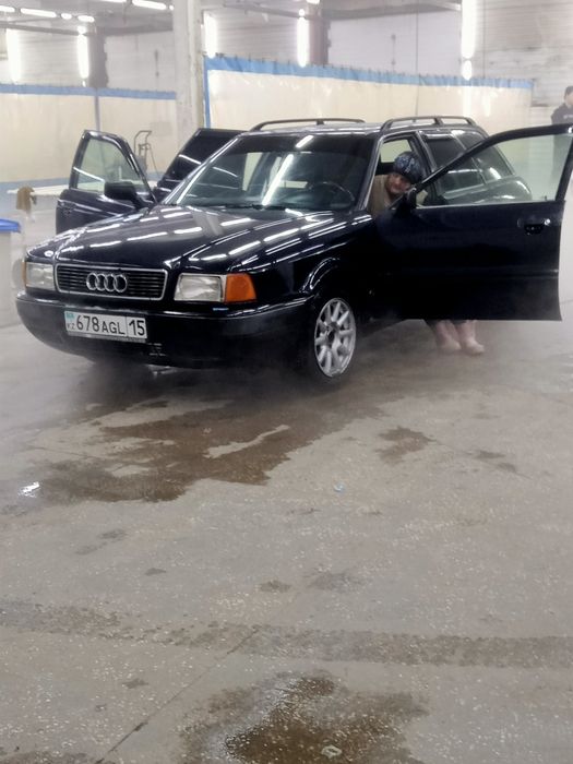 Продам Ауди Б4 универсал