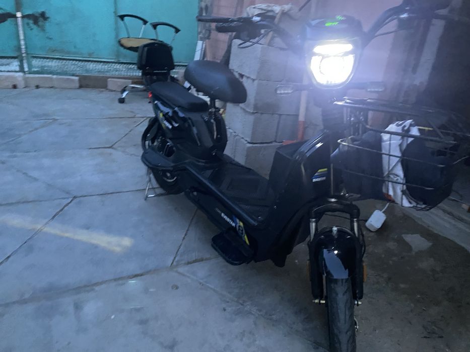 Элетро скутер Evestar