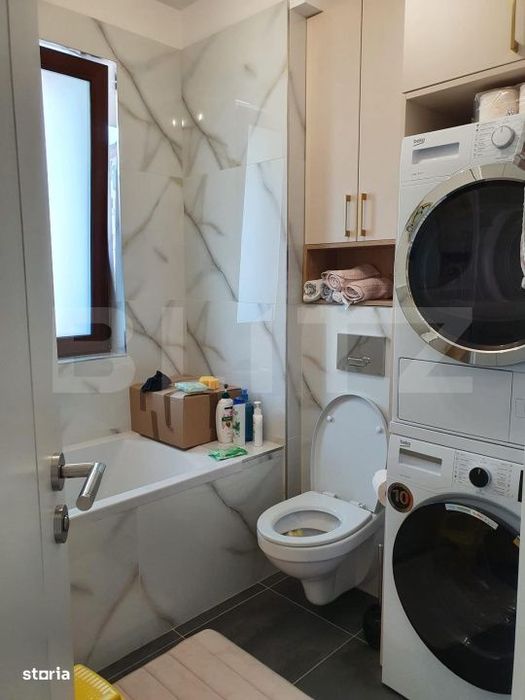 Apartament de vanzare, 3 camere, 2 bai, garaj + boxa, zona Subcetate
