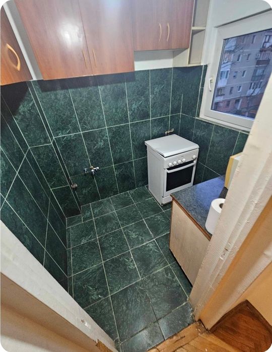 Închiriere apartament 1 camera, zona 300 Micalaca