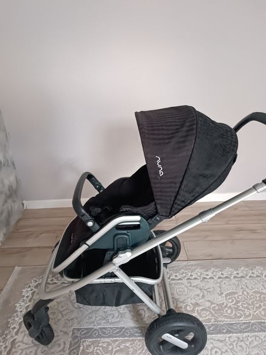 Коляска Nuna Ivvi 2в 1.