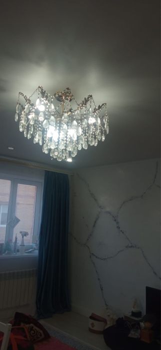 Люстры разного размера