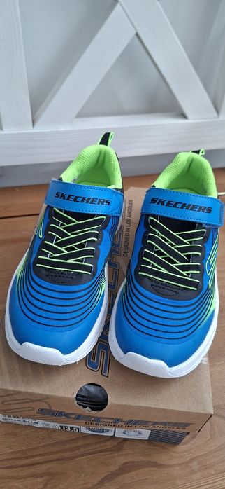 Adidasi Skechers mărimea 32
