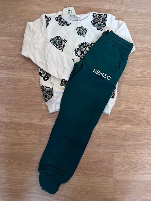 нов детски екип размер 6-7 г