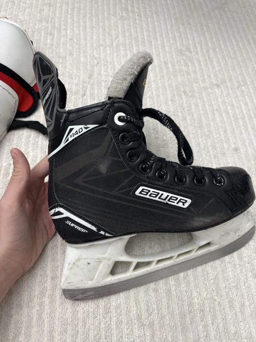 Хоккейные коньки