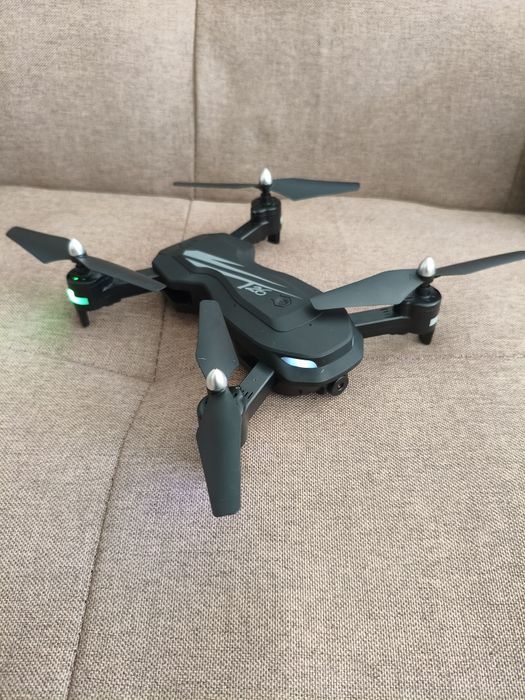 Дрон Wipkviey T26 с 2 батерии и калъфче