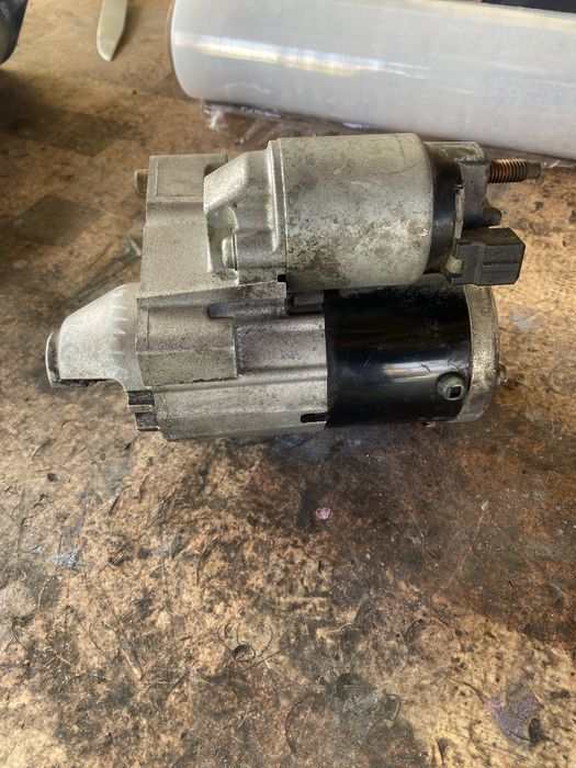 Стартер за пежо 1.4 бензин 95кс