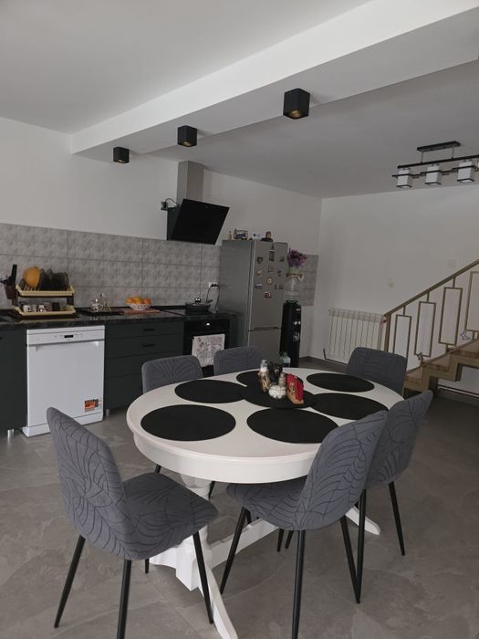 Închirieri cabane la  munte