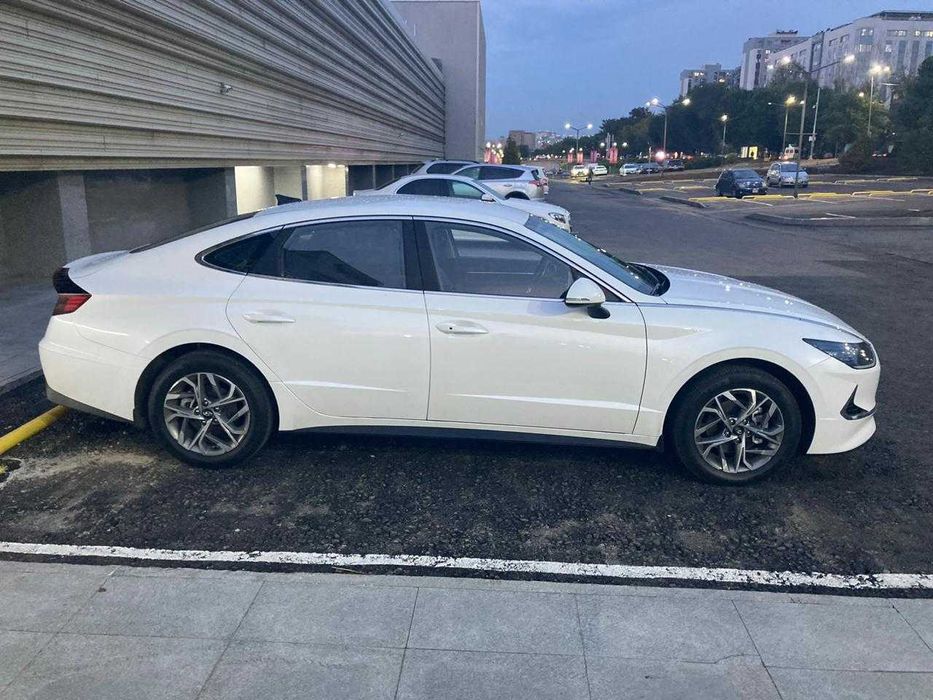 Hyundai Sonata 2.0л, 2020г