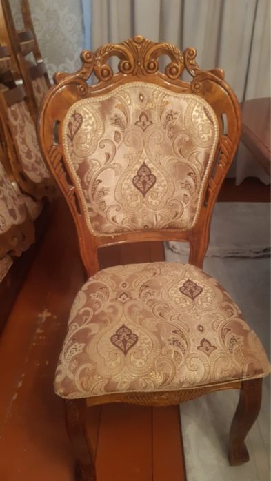 стул стулья очень в хорошом состаянии
