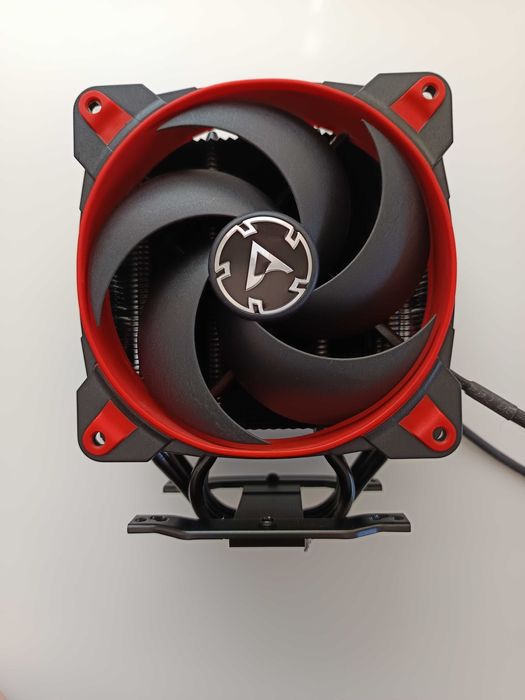 Ryzen 3900x, AsRock AB350 K4, G.Skill 2x4gb, 850 EVO 250GB, Arctic 34