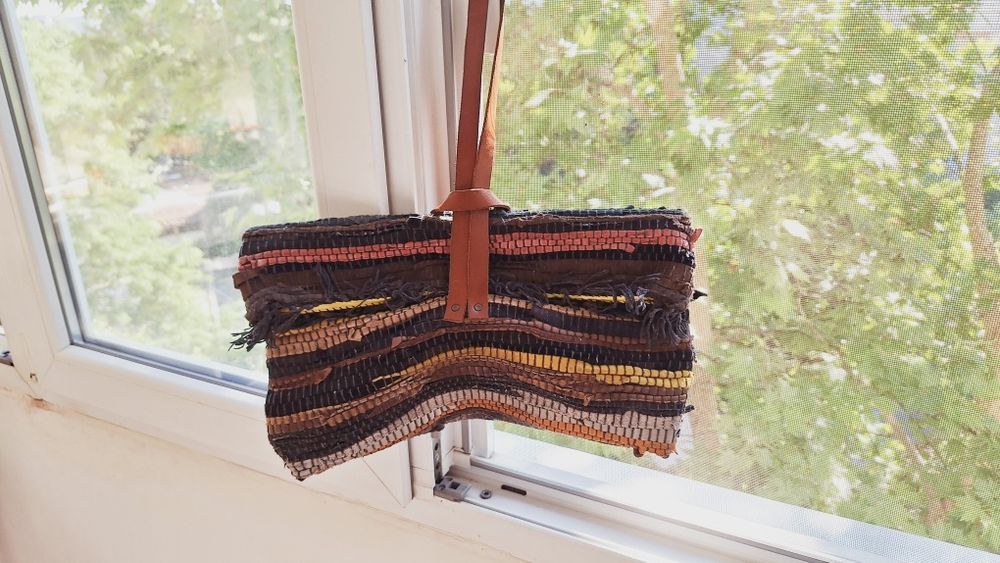 Клъч от кожа уникален