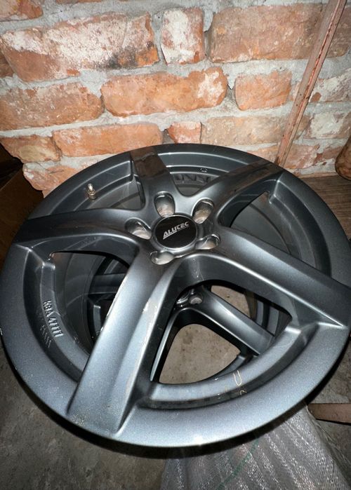 Джанти Alutec 17” 5x114.3 7.5j ET47