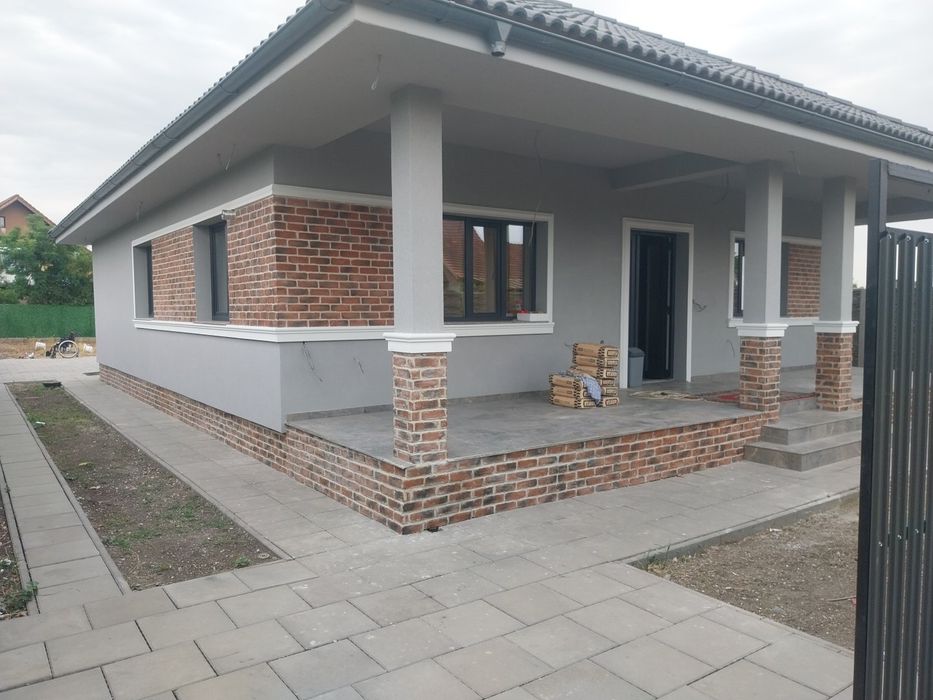 Casa  de vanzare