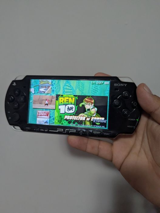 Psp 2004 modat cu jocuri card 64gb