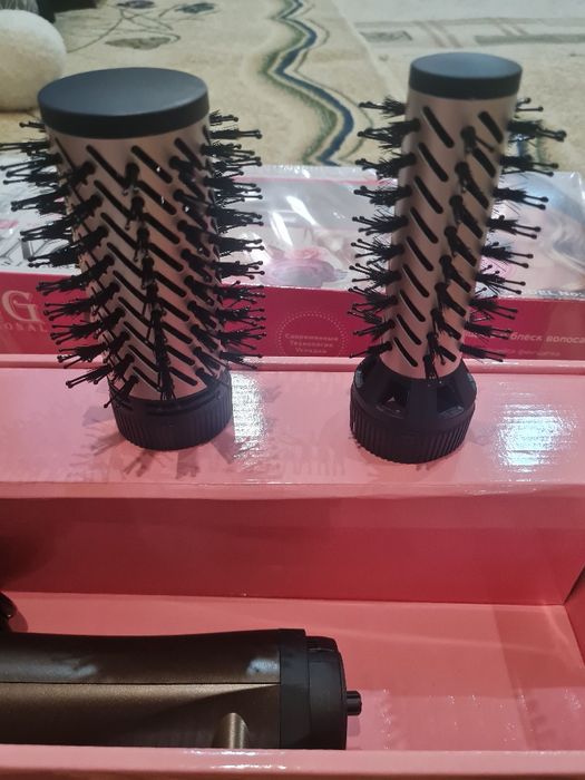 Продам фен расчёска