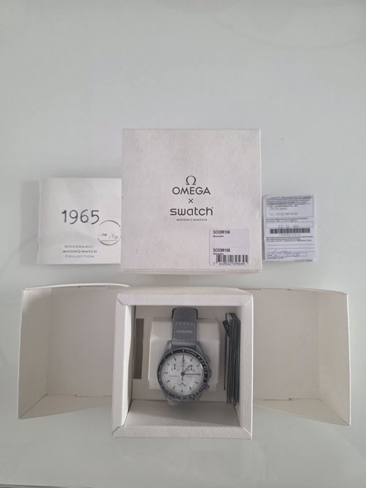 Swatch x OMEGA BIOCERAMIC MoonSwatch 1965