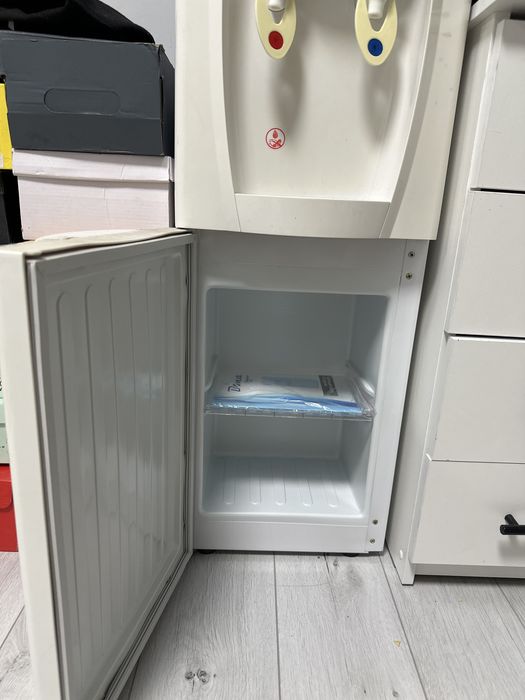 Продам куллер, диспенсер