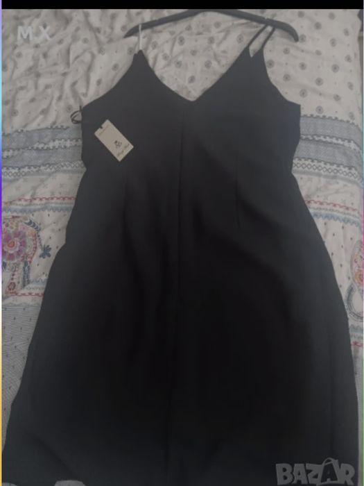 Дамска рокля.   .