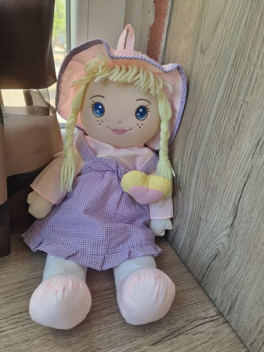 Кукла разказвачка на приказки, гатанки, римушки