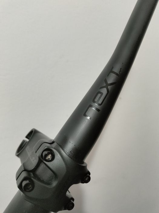 Карбоновый руль и вынос